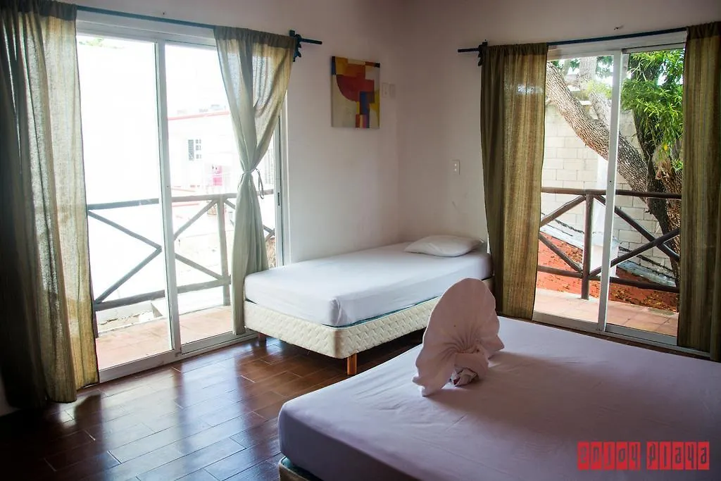 Enjoy Playa Hostel Playa del Carmen 0*,  Mexique